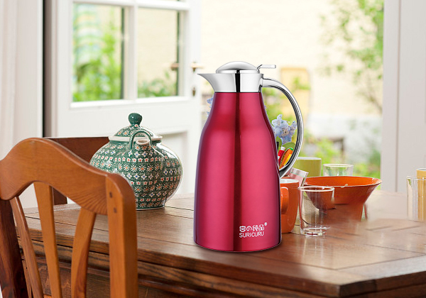Brand mug products are warm gifts in the cold season