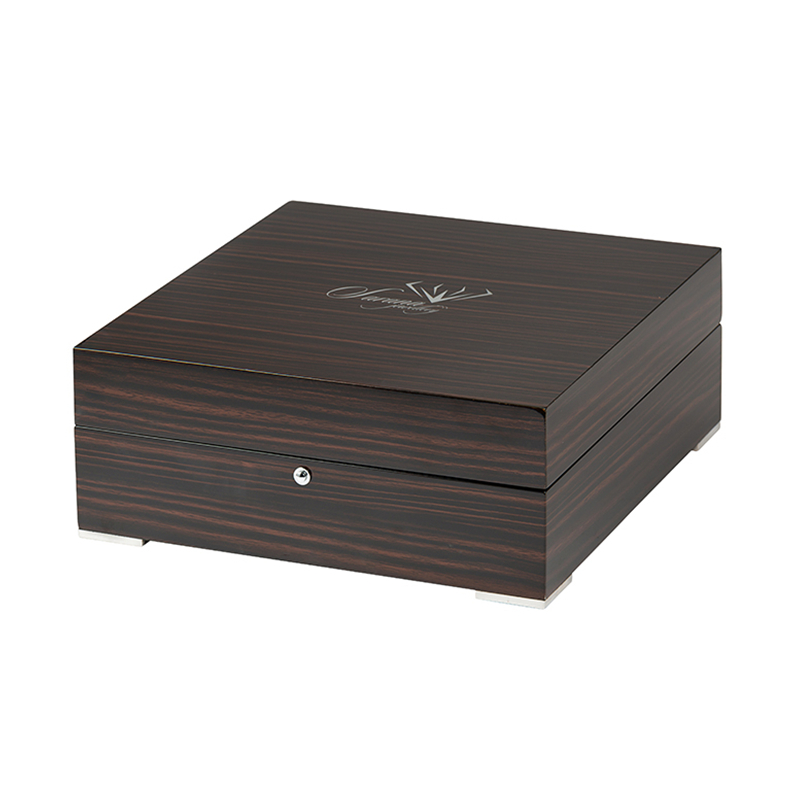 Elegant Matt Lacquered Wooden Packaging Box With Inlay For JewelryNone