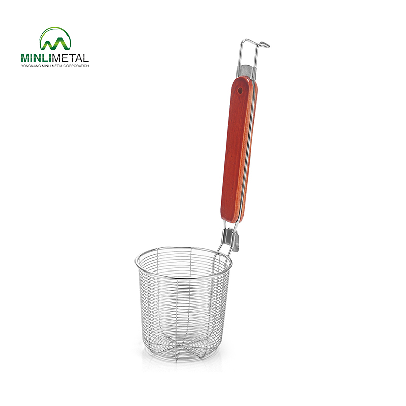 S/S Wire Mesh Strainer with Wooden Handle