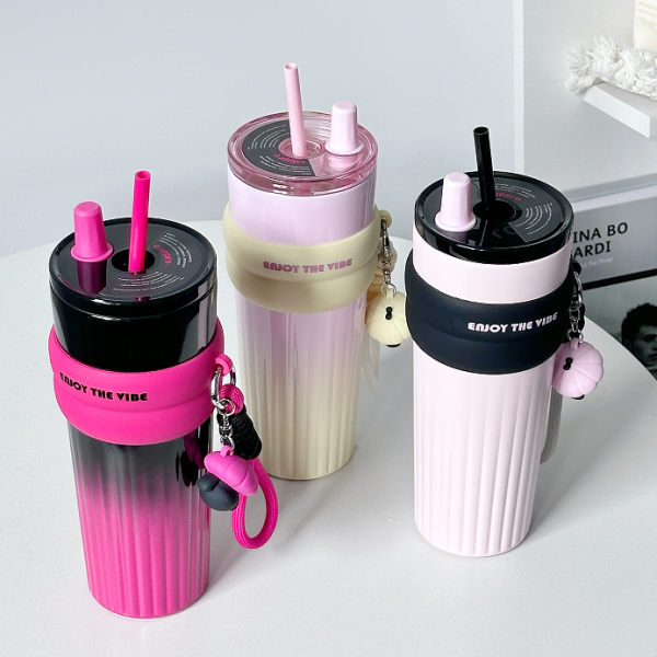 Straw Cup 