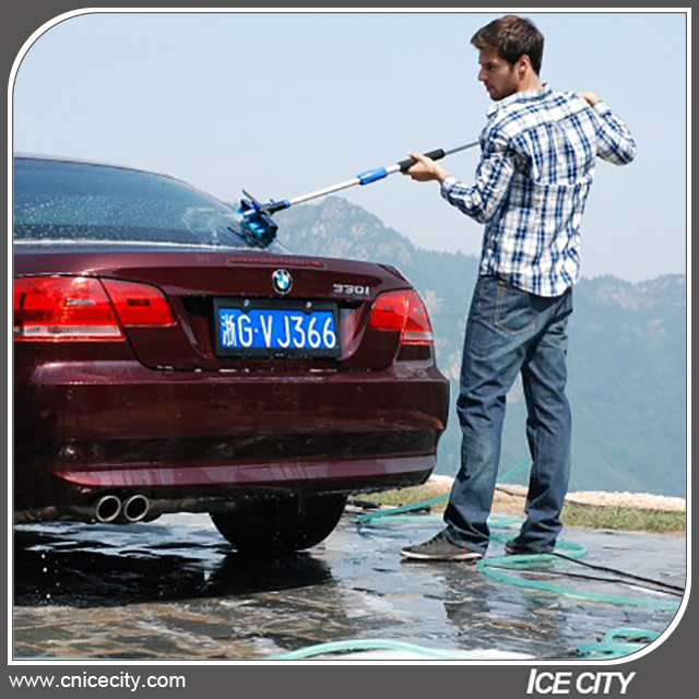  Telescopic Car WashBrush with Soap Reservoir ICA-88