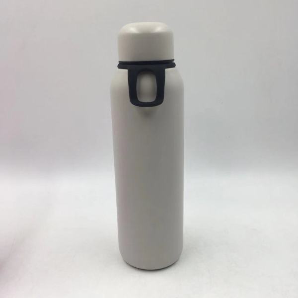 Vacuum insulated sport water bottle with a strap CP5712