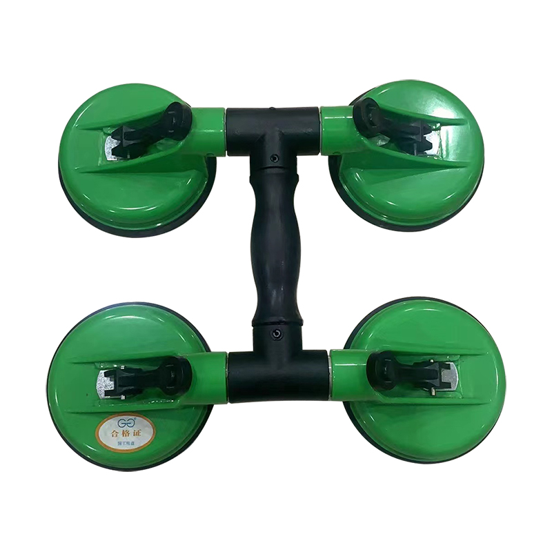 Four-jaw suction cup 
