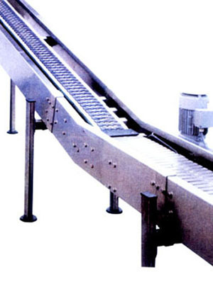 Up and down slope conveyor chain type box conveyor