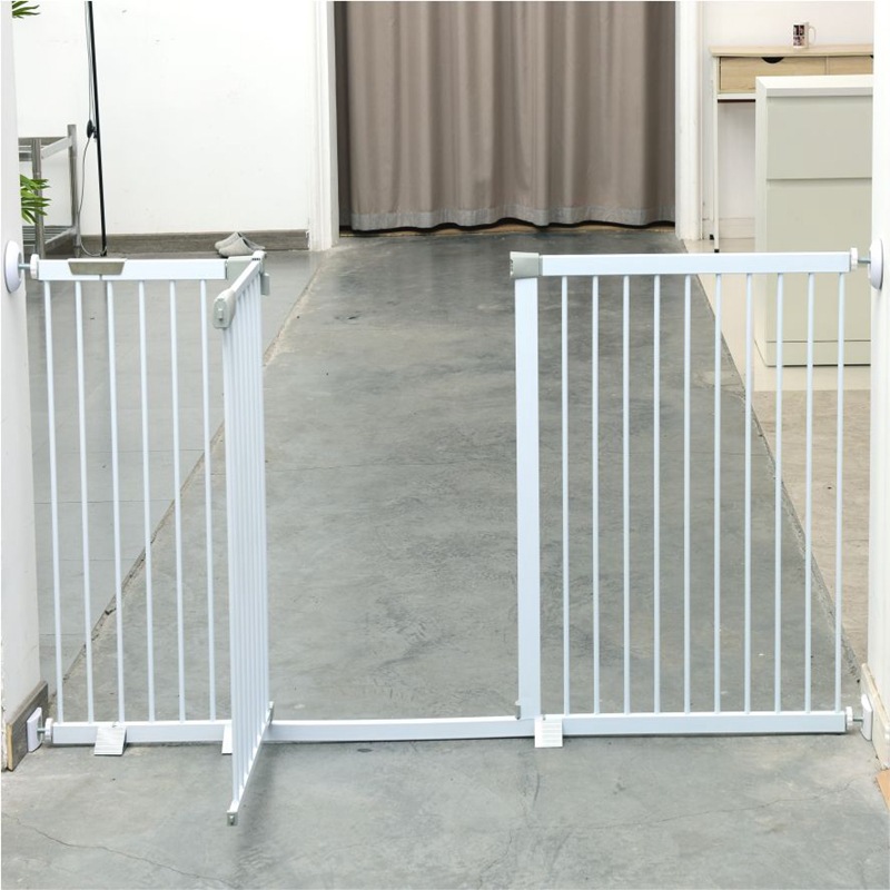 Easy Step Walk Thru Gate baby safety gate Protect Banisters JKF13361