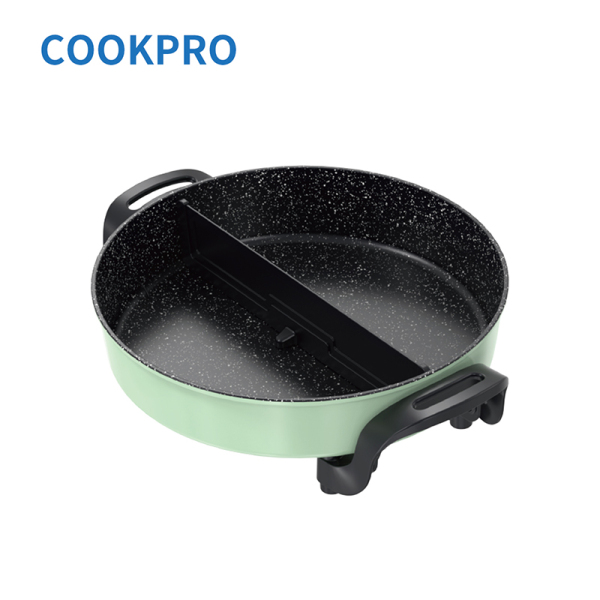 Electric skillet CP2002