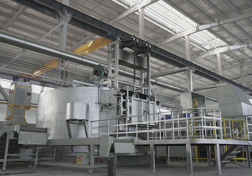 Centralized insulation furnace