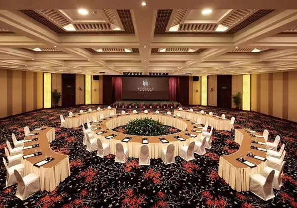 环岛型会议桌裙香槟金 