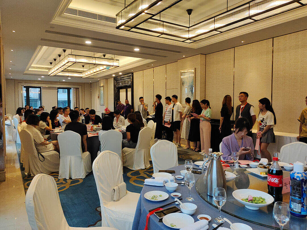 阿巧婚介父亲节90后相亲会  康廷酒店