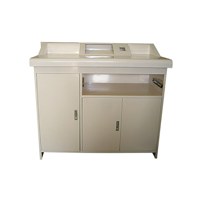 Equipment cabinet