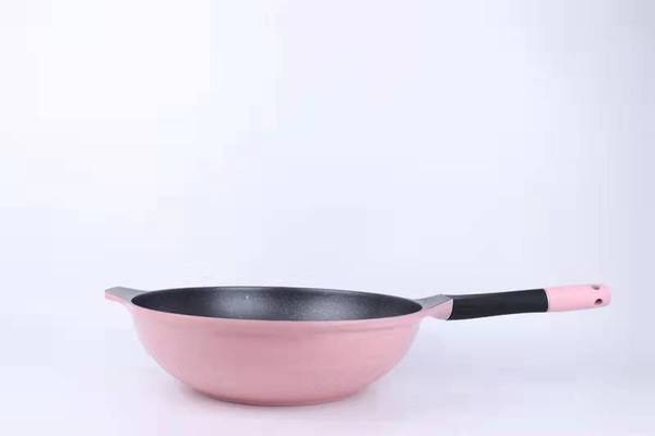 粉色炒菜锅 