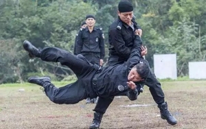 别碰我--擒拿格斗防身术培训班