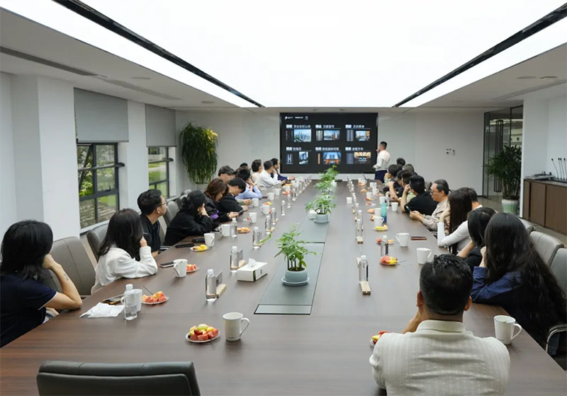 厦门合谷新设设计师代表团莅临浙江华威家居集团参观交流