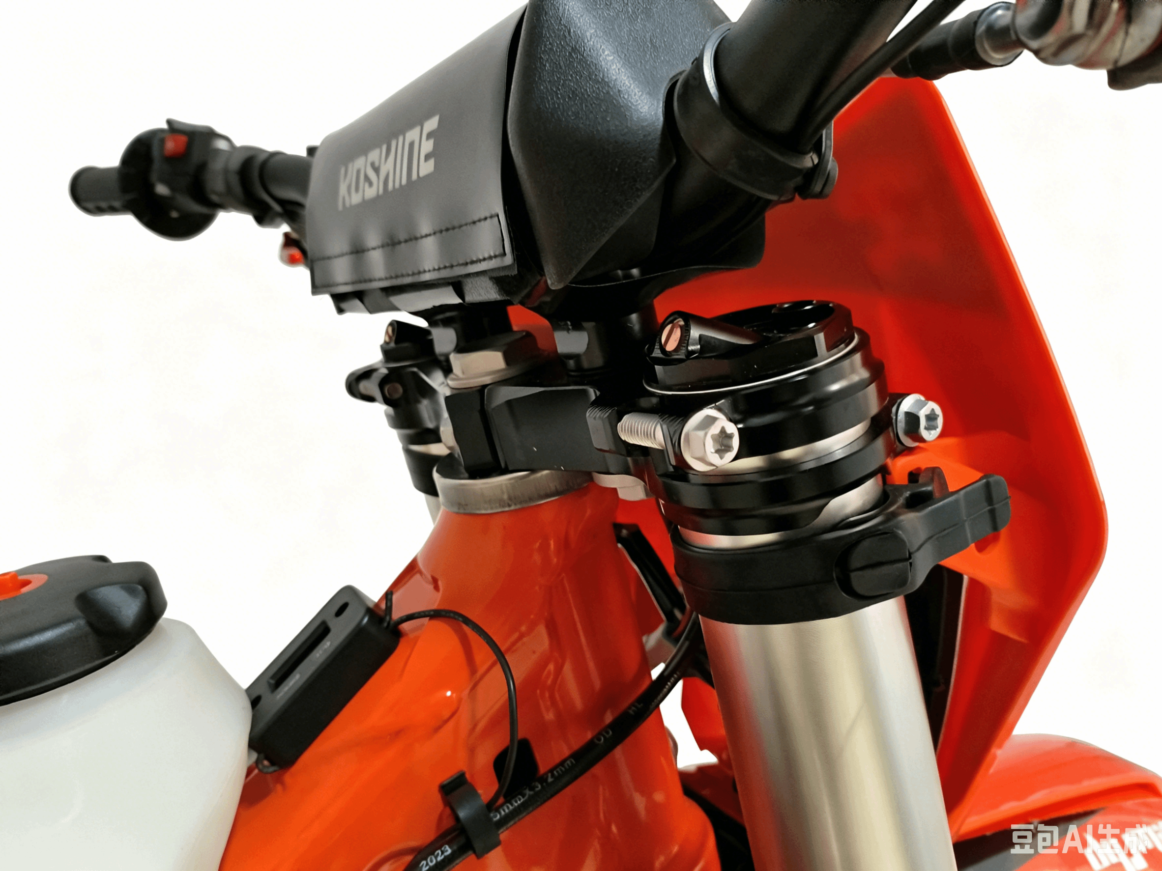 24 KN300 Motocross PRO (12).png