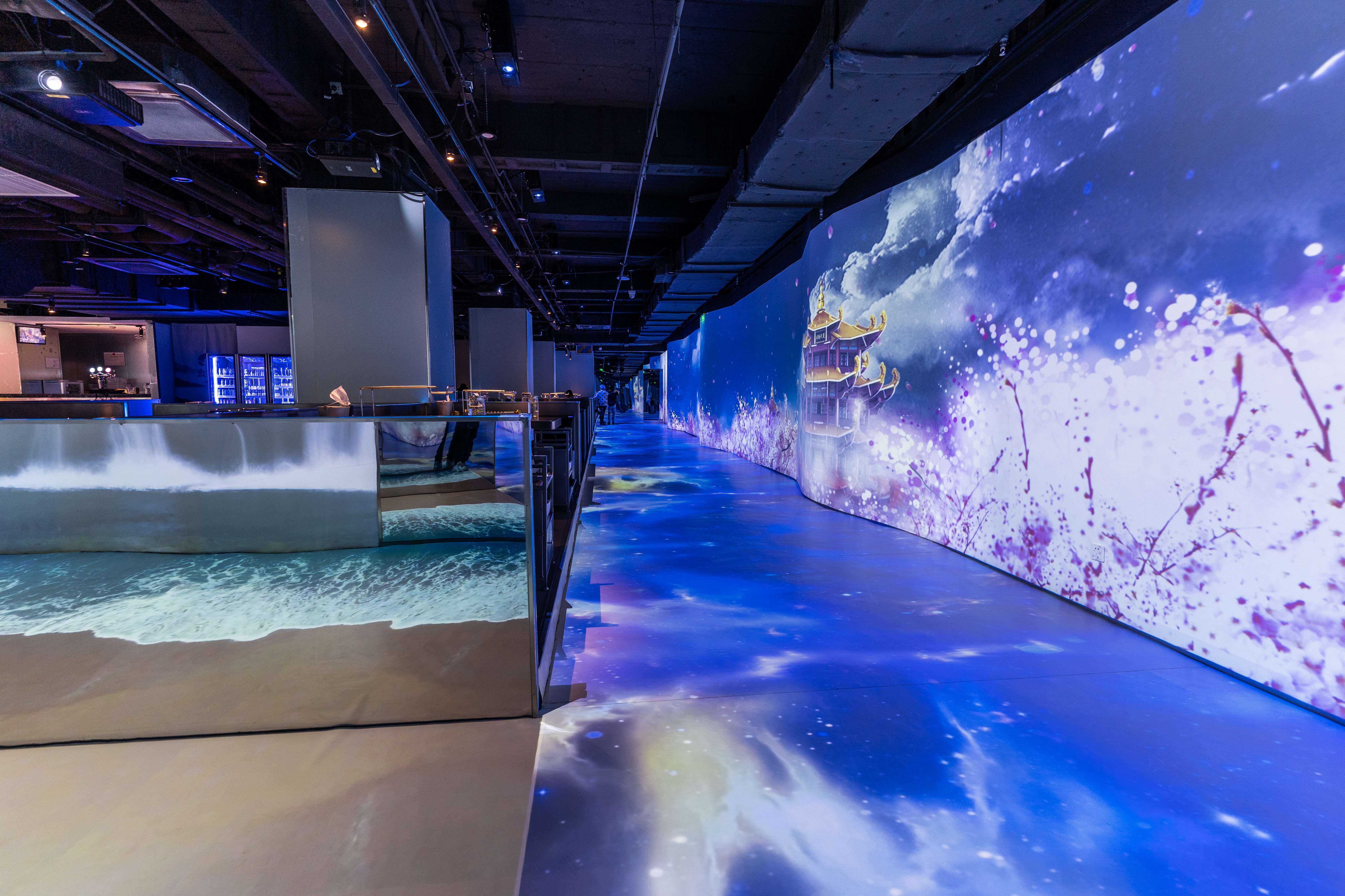 3d全息酒吧营造最绮丽动态视觉效果,零距离表演舞台,让你与最夯的现场