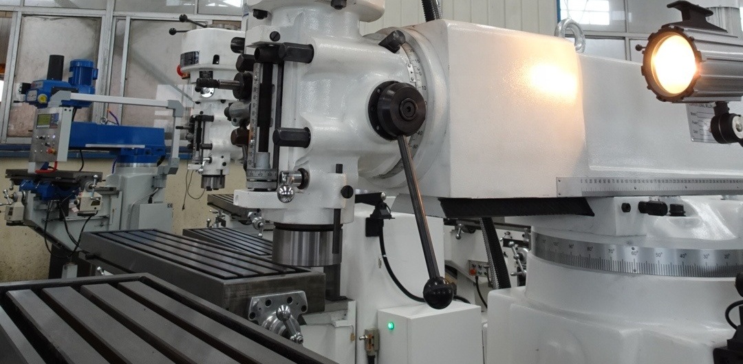 Conventional Vertical Milling Machine