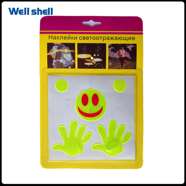 CE EN 71 yellow color promotional cheap custom Reflector smiley face light reflective sticker WL-123