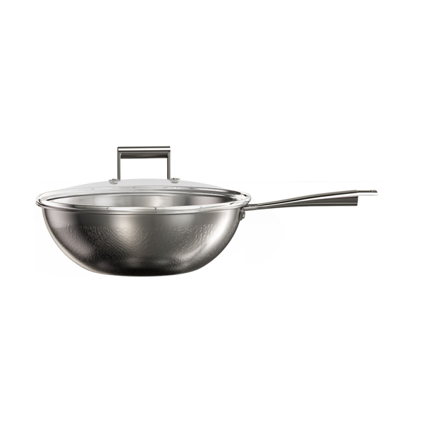Titanium hammer patterned wok 　