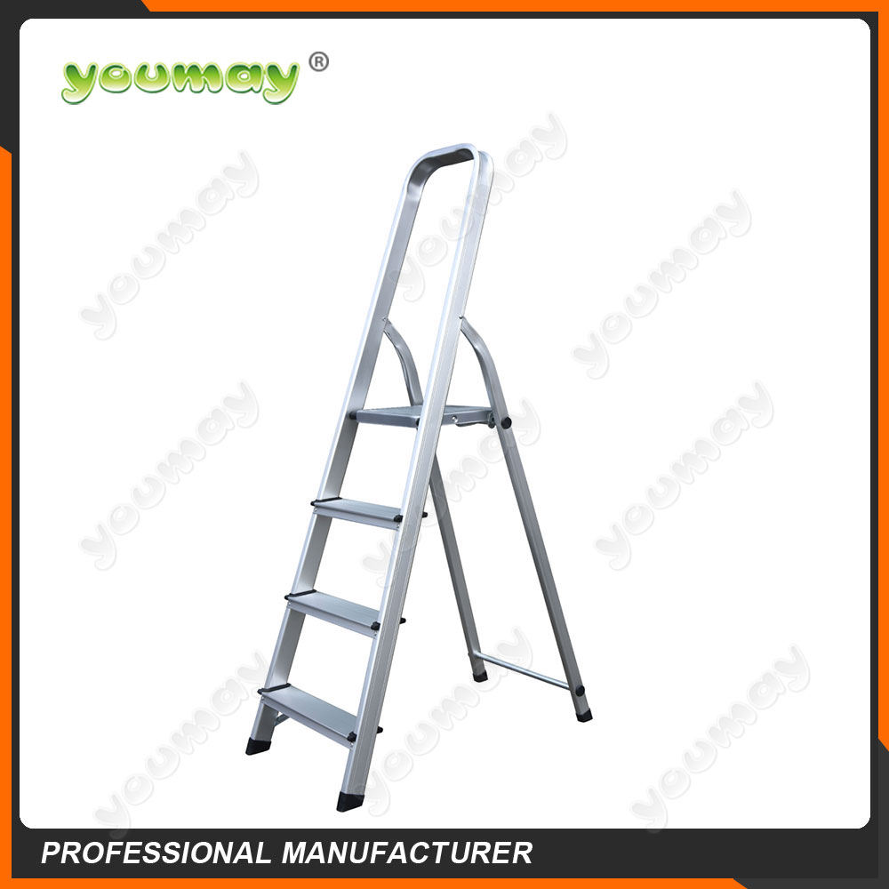 Folding ladders