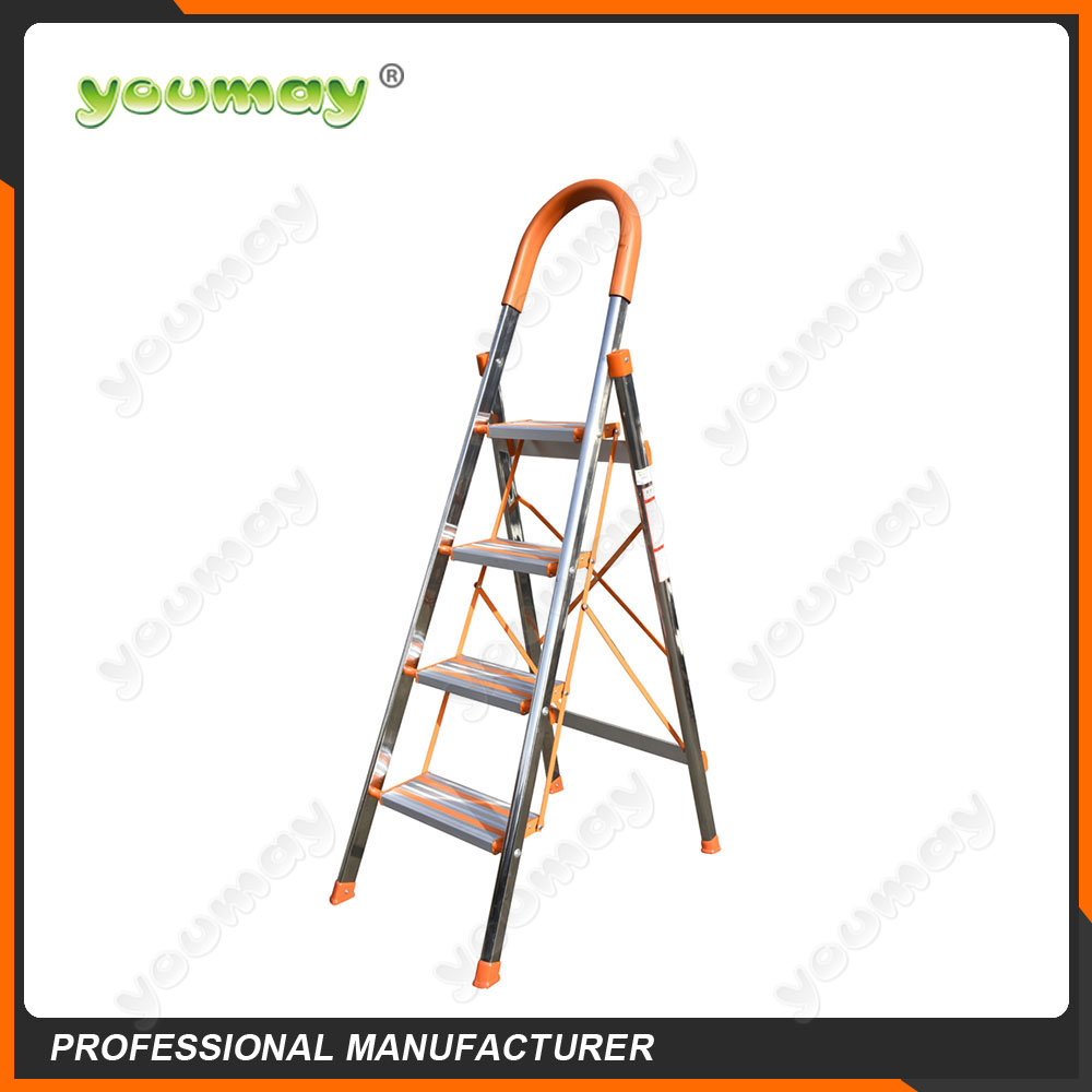 Folding ladders