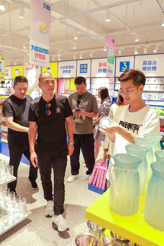 2元店赚钱的秘密之薄利多销的创业方法！